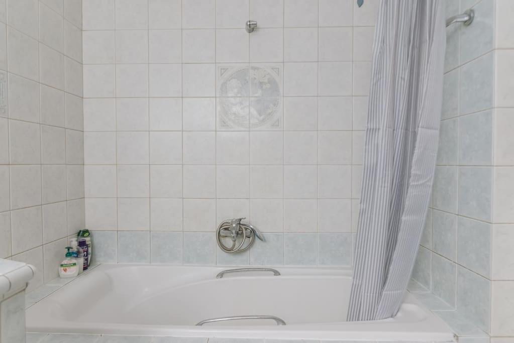 Sunny Apartment For Couples & Friends In Centre Héraklion Extérieur photo