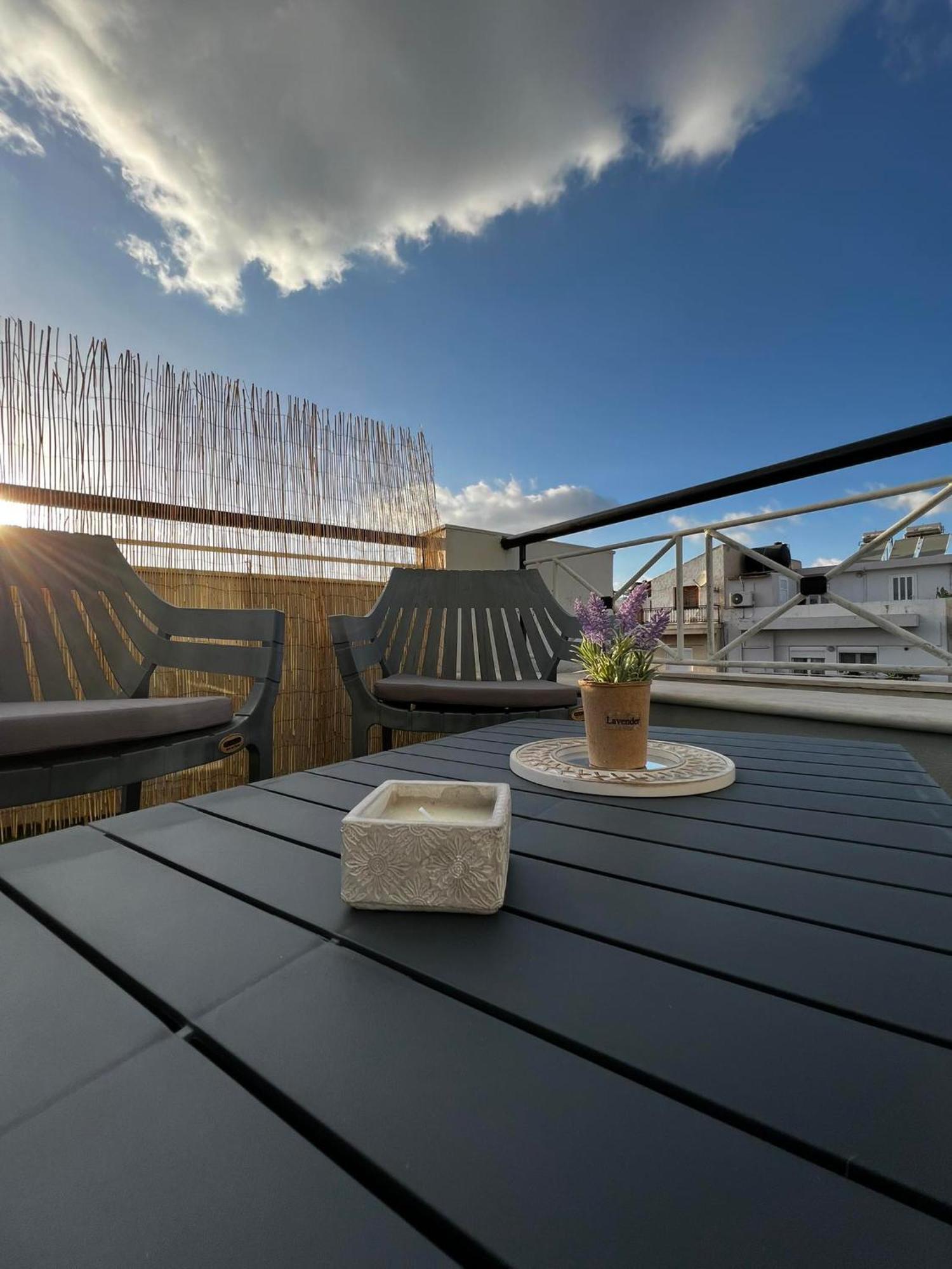 Sunny Apartment For Couples & Friends In Centre Héraklion Extérieur photo